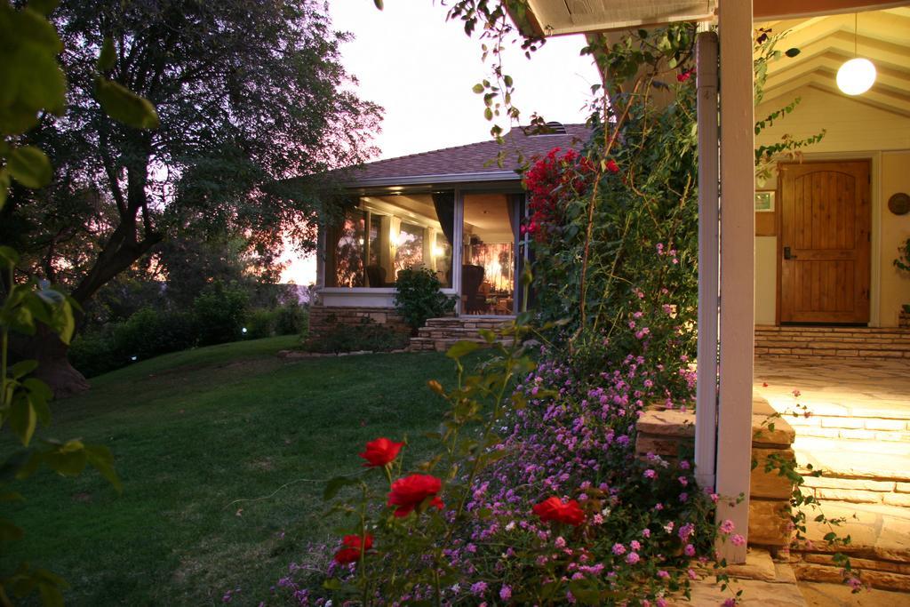 Ojai Retreat & Inn エクステリア 写真