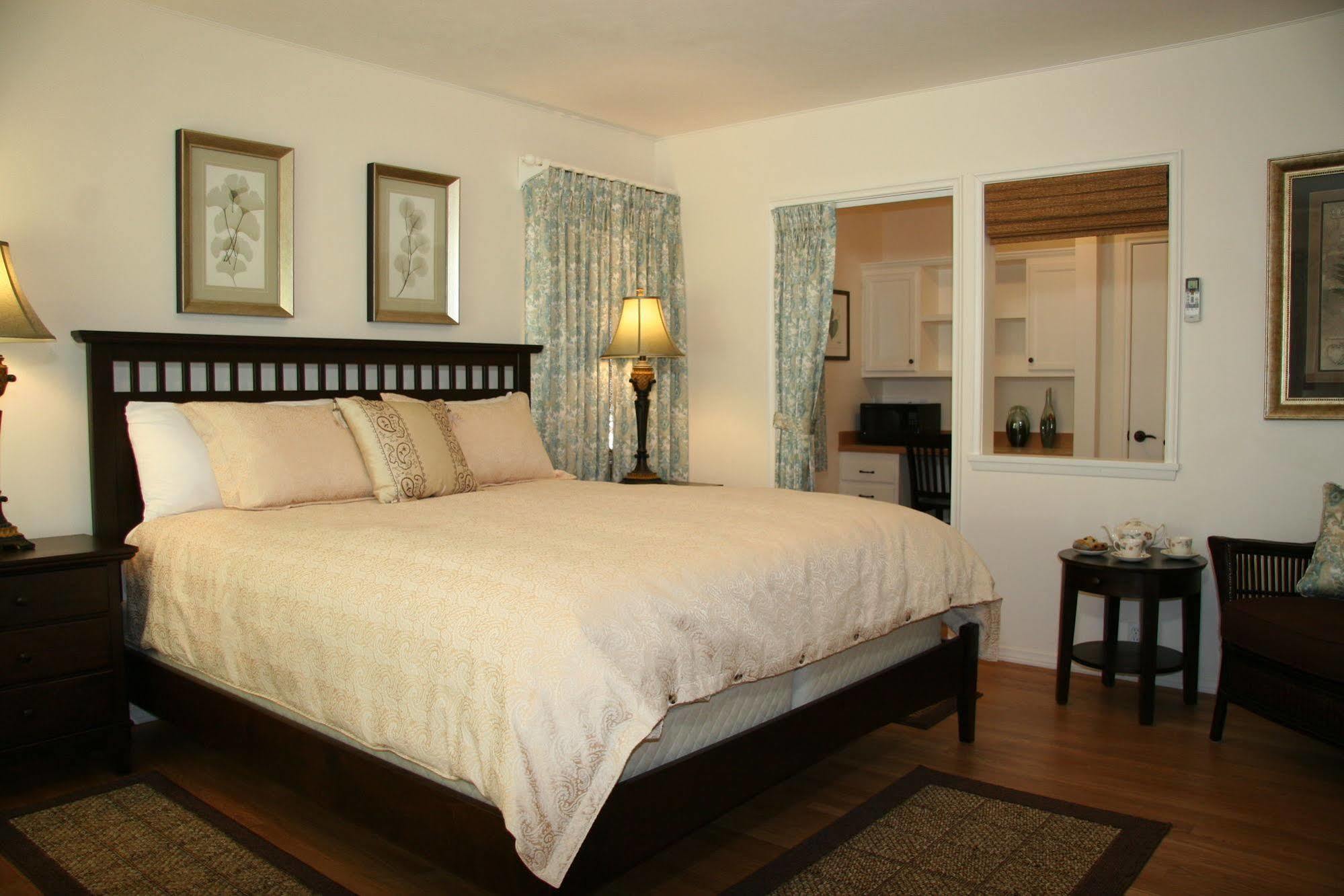 Ojai Retreat & Inn エクステリア 写真
